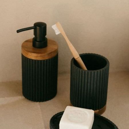 Porte-brosse en bois et résine noire Porte-brosse en bois et résine noire