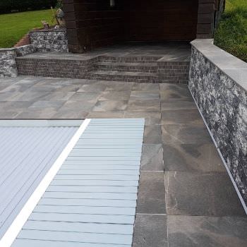 Entourage de piscine