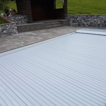 Entourage de piscine