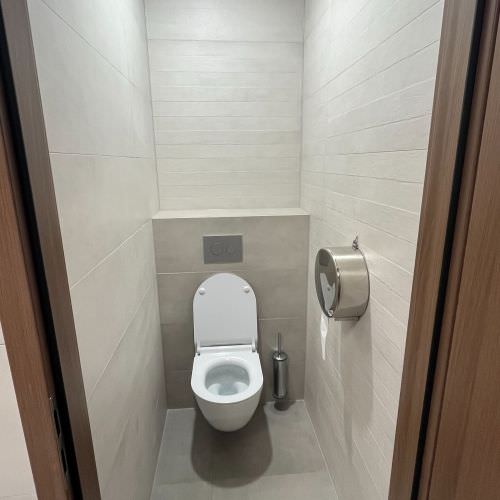 Rénovation des sanitaires de Est industrie