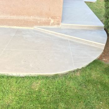 Entourage de maison et terrasse