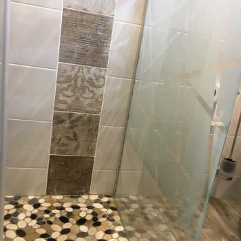 Transformation d'une petite salle d'eau