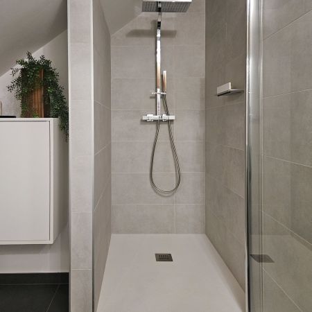 Salle de bain au style minimaliste