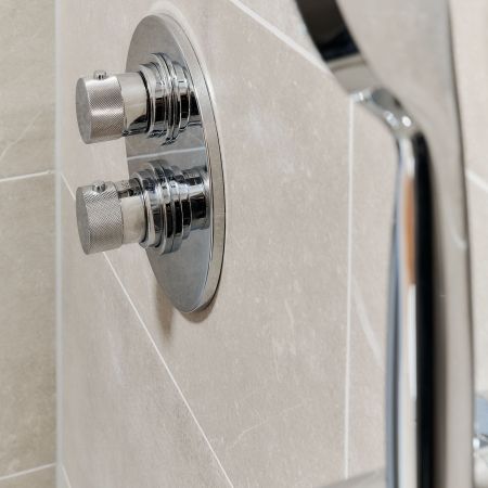 Rénovation salle de bain avec une touche de bleu Rénovation salle de bain avec une touche de bleu