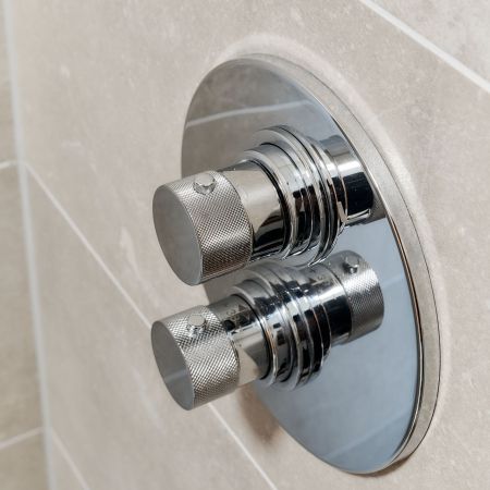 Rénovation salle de bain avec une touche de bleu Rénovation salle de bain avec une touche de bleu