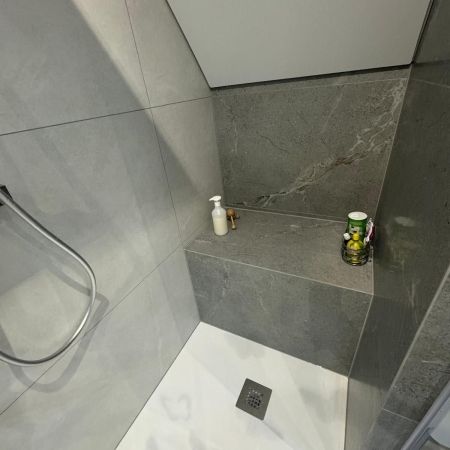 Salle de bain chic et fonctionnelle Salle de bain chic et fonctionnelle