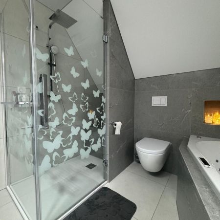 Salle de bain chic et fonctionnelle Salle de bain chic et fonctionnelle