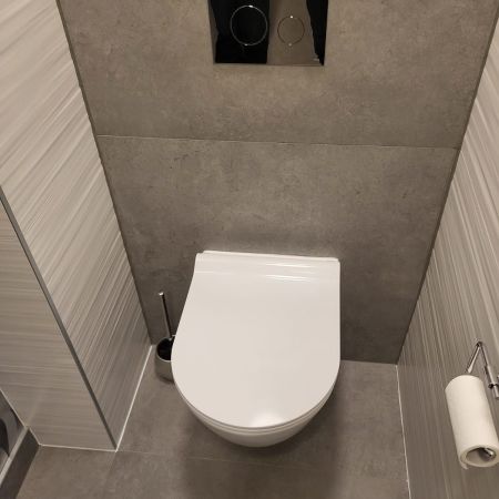 Remplacement de baignoire par une douche et rénovation harmonisée