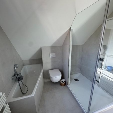 SDB au style Contemporain & Minimaliste SDB au style Contemporain & Minimaliste