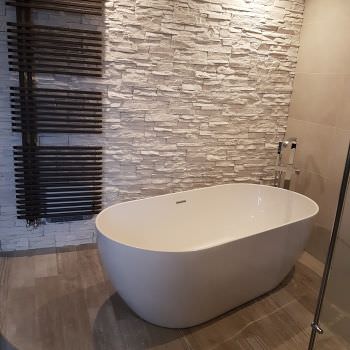 Grande salle de bain ambiance zen