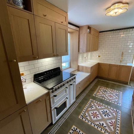 Crédence et habillage cheminée en briquettes Crédence et habillage cheminée en briquettes