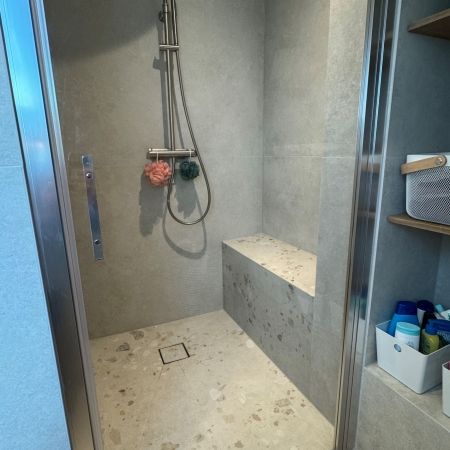 Rénovation salle de bain aux teintes naturelles Rénovation salle de bain aux teintes naturelles