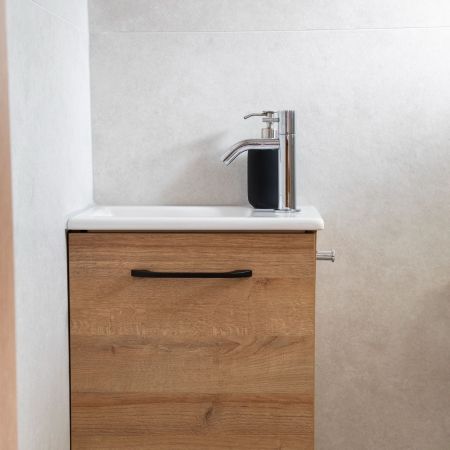 Rénovation toilette effet brut bois & béton