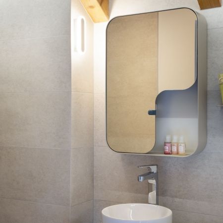 Rénovation salle de bain au décor graphique Rénovation salle de bain au décor graphique