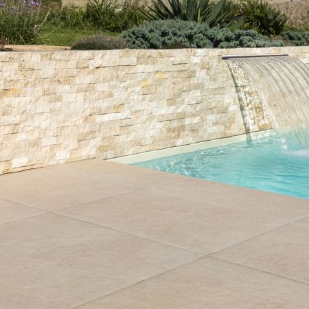 Extérieur minéral & lumineux