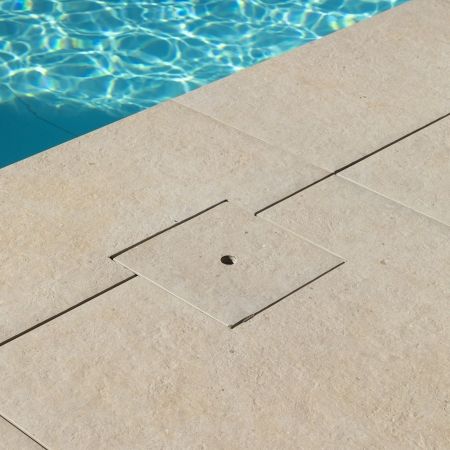 Extérieur minéral & lumineux