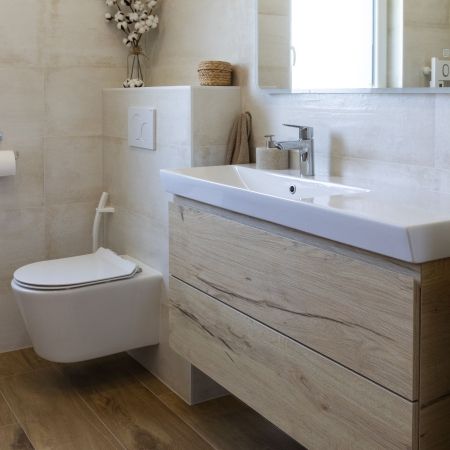 Salle de bain bois et beige