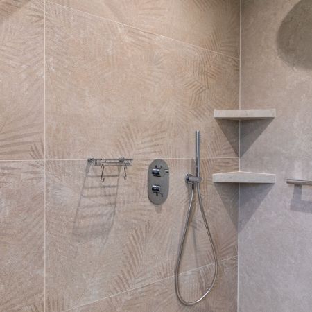 Salle de bain contemporaine aux teintes naturelles Salle de bain contemporaine aux teintes naturelles