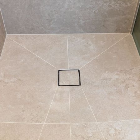 Salle de bain contemporaine aux teintes naturelles Salle de bain contemporaine aux teintes naturelles