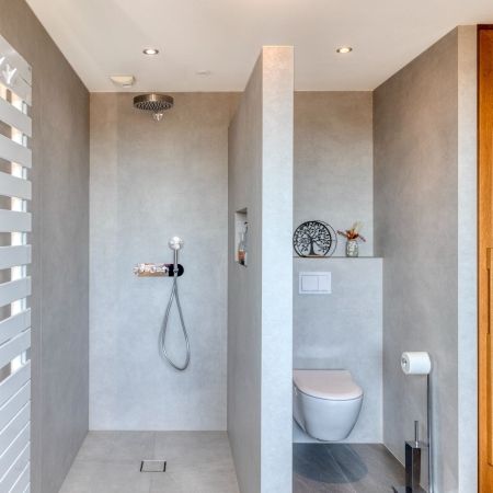 Rénovation d’une salle de bain au style sobre et raffiné