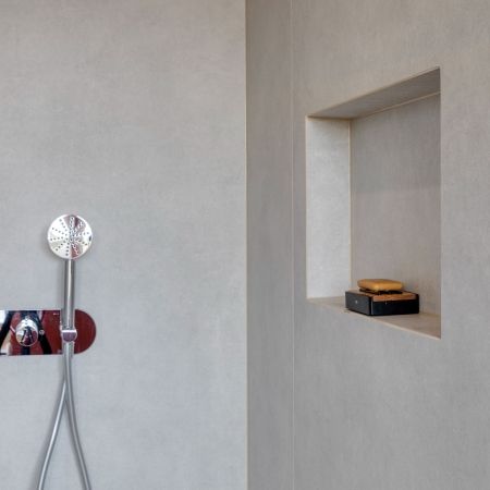 Rénovation d’une salle de bain au style sobre et raffiné