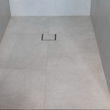 Rénovation d’une salle de bain au style sobre et raffiné