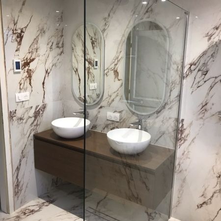 Salle de bain d’exception au marbre Capraia Salle de bain d’exception au marbre Capraia