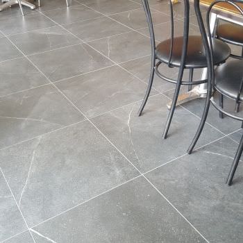 Rénovation d'un sol de restauration rapide MONDIAL KEBAB