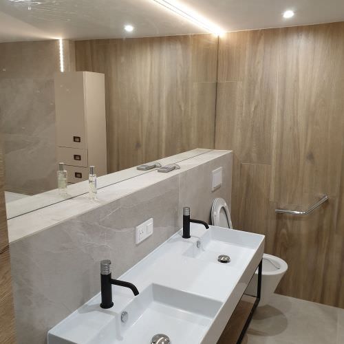 Salle de bain style naturel Hotel lion d'or