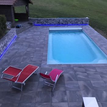 Entourage de piscine