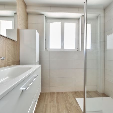 Le tangram au rdv dans cette rénovation salle de bain