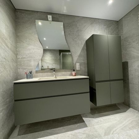 Une salle de bain aux teintes naturelles Une salle de bain aux teintes naturelles