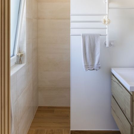 Une salle de bain cosy