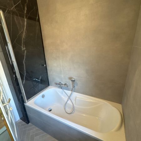 Rénovation partielle d’une salle de bain : élégance et modernité en conservant l’existant