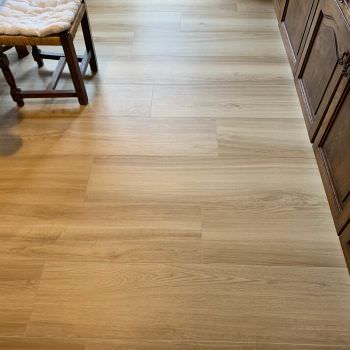 Rénovation de sols couloir, cuisine, séjour et escalier